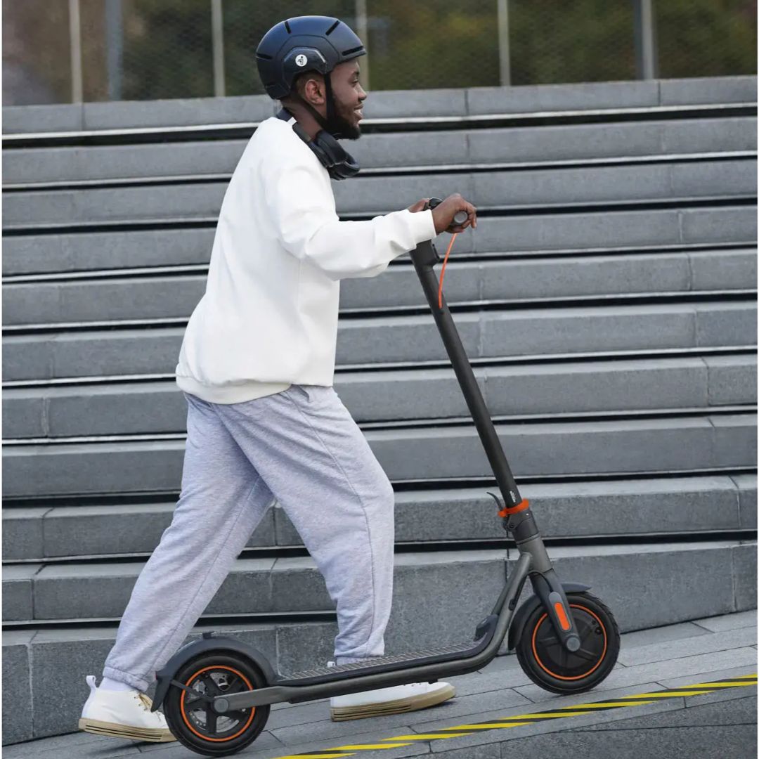 Segway - Ninebot F35 Electric Scooter with 24.9 Max Operating Range & 18.6 mph Max Speed - Black - AA.00.0012.92 - Image 9