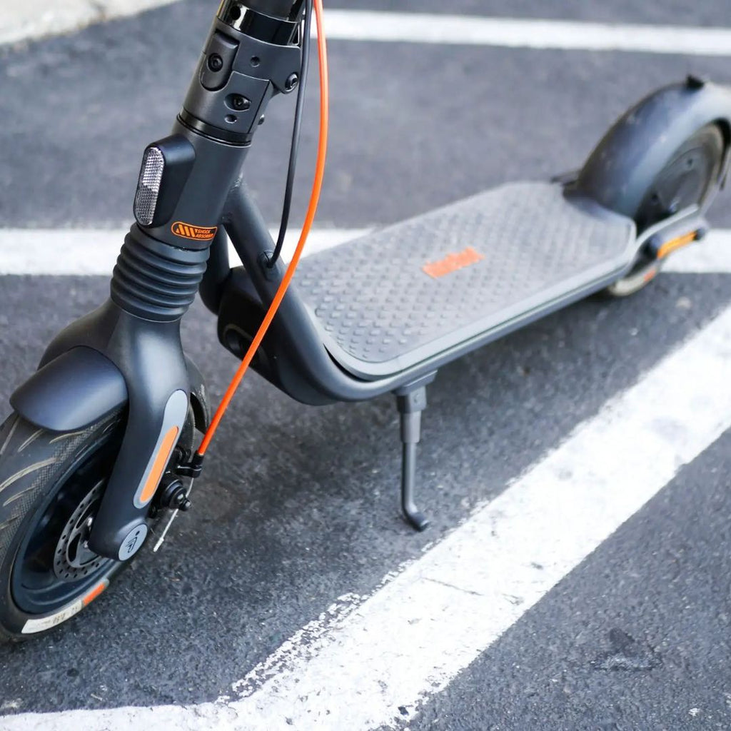 Segway - Ninebot F2 Pro Electric Scooter w/34 miles Max Operating Range & 20 mph Max Speed - Black - Image 4